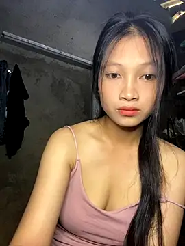 Snapshot of vyvy777 chatting on 09-22-25, 07:54 vyvy777 online show from 09-22-25, 07:54