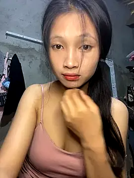 Snapshot of vyvy777 chatting on 09-25-25, 12:36 vyvy777 online show from 09-25-25, 12:36