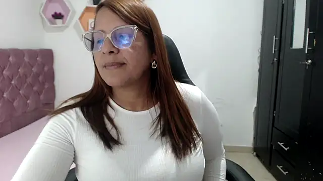 cristydirtyhot online show from 11-30-25, 07:07