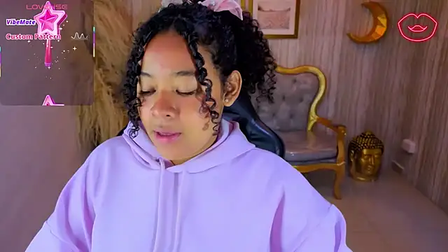 Snapshot of risada_temptation_s chatting on 09-11-25, 03:17 risada temptation s online show from 09-11-25, 03:17