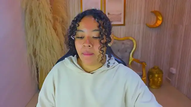 Snapshot of risada_temptation_s chatting on 10-10-25, 03:16 risada temptation s online show from 10-10-25, 03:16