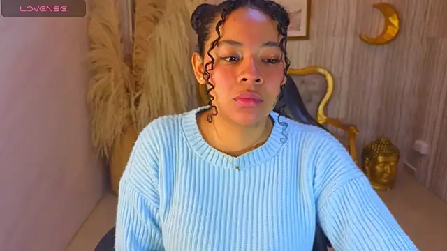 Snapshot of risada_temptation_s chatting on 10-16-25, 03:18 risada temptation s online show from 10-16-25, 03:18