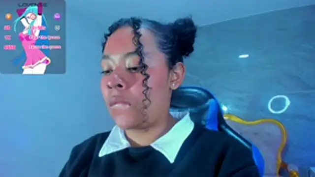 Snapshot of risada_temptation_s chatting on 11-06-25, 08:10 risada temptation s online show from 11-06-25, 08:10