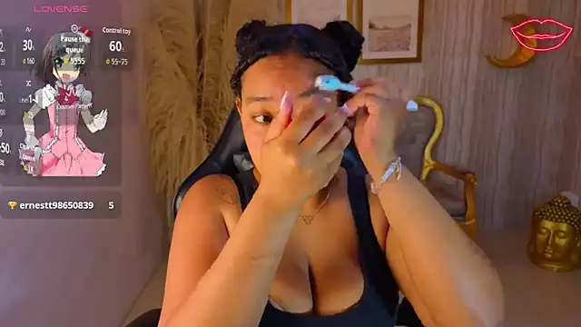 Snapshot of risada_temptation_s chatting on 11-14-25, 03:27 risada temptation s online show from 11-14-25, 03:27