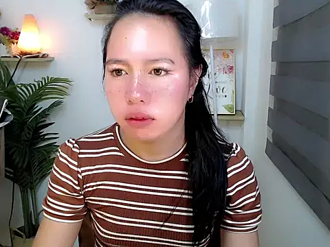 kimbratx online show from 11-20-25, 10:09