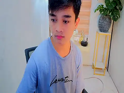 Snapshot of sexysam14 chatting on 11-18-25, 04:06 sexysam14 online show from 11-18-25, 04:06