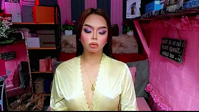 MoniqueCeleste online show from 11-21-25, 03:49