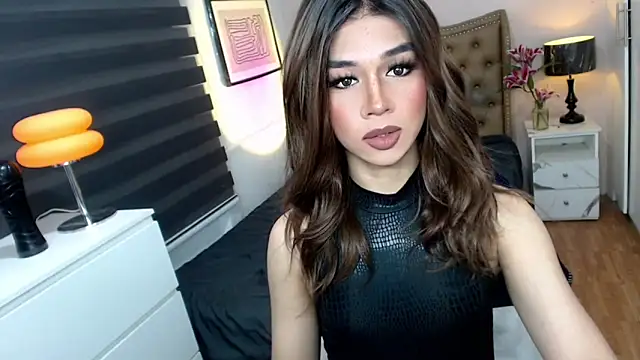 Snapshot of solana_imani chatting on 10-16-25, 02:07 solana imani online show from 10-16-25, 02:07