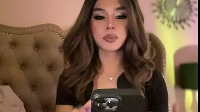 solana imani online show from 04-09-26, 03:50