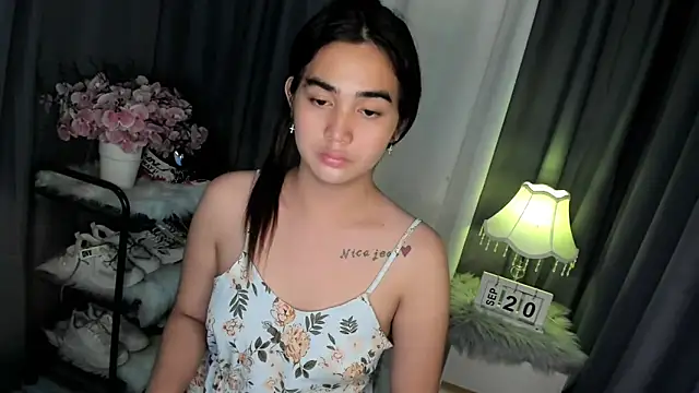 Snapshot of Alovelydoll_nica chatting on 09-20-25, 11:22 Alovelydoll nica online show from 09-20-25, 11:22