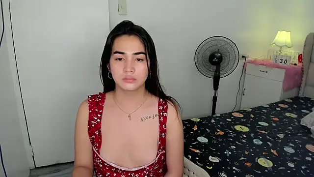 Snapshot of Alovelydoll_nica chatting on 10-29-25, 07:54 Alovelydoll nica online show from 10-29-25, 07:54