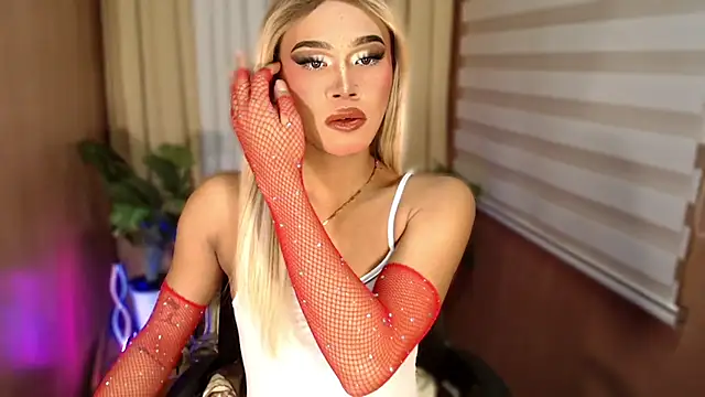 Snapshot of _tipsandchips chatting on 09-20-25, 06:31 tipsandchips online show from 09-20-25, 06:31