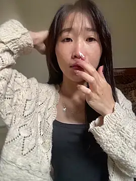 Snapshot of oneyou_400 chatting on 12-18-25, 01:33 oneyou 400 online show from 12-18-25, 01:33