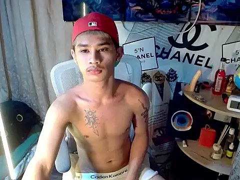 Snapshot of asianhardcock25 chatting on 04-23-26, 05:15 asianhardcock25 online show from 04-23-26, 05:15