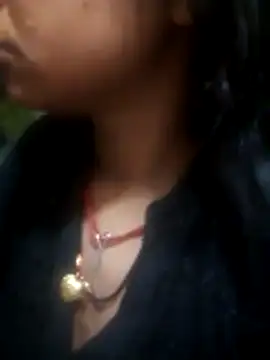 Snapshot of Hot_anjo chatting on 10-24-25, 02:35 Hot anjo online show from 10-24-25, 02:35