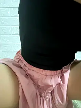 Shiny Babe online show from 10-05-25, 01:42