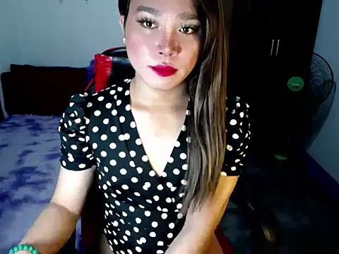 Urassiansweetcummer online show from 11-09-25, 02:10