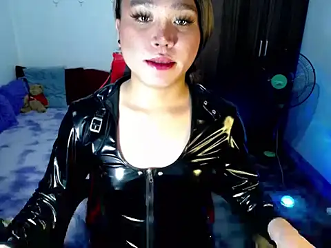 Snapshot of Urassiansweetcummer chatting on 04-02-26, 09:34 Urassiansweetcummer online show from 04-02-26, 09:34