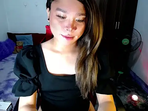 Snapshot of Urassiansweetcummer chatting on 04-16-26, 05:58 Urassiansweetcummer online show from 04-16-26, 05:58
