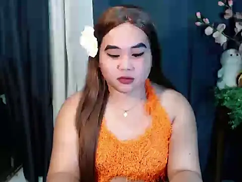 Snapshot of queen_staceyy chatting on 12-22-25, 10:07 queen staceyy online show from 12-22-25, 10:07