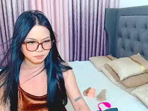 Snapshot of Camilla_morena25 chatting on 11-12-25, 03:23 Camilla morena25 online show from 11-12-25, 03:23