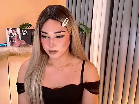 Snapshot of magnificent_kitana chatting on 02-24-26, 05:55 magnificent kitana online show from 02-24-26, 05:55