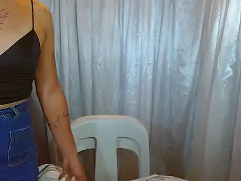 Snapshot of Seductive_akira11 chatting on 04-25-26, 06:16 Seductive akira11 online show from 04-25-26, 06:16