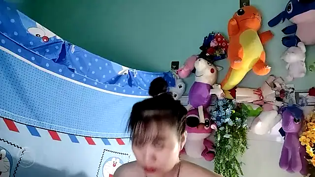 emgaixinhngoan online show from 11-22-25, 03:27