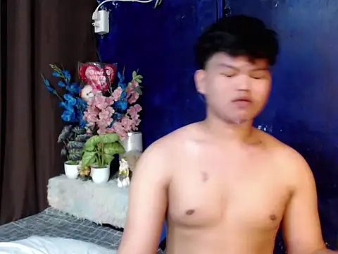 Reynelcock online show from 03-17-26, 09:51