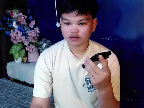 Reynelcock online show from 04-15-26, 04:25