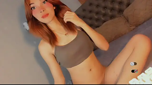 Snapshot of bella_enchantra chatting on 07-18-26, 03:22 bella enchantra online show from 07-18-26, 03:22