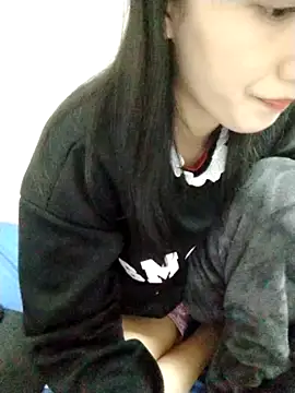 Kembong01 online show from 12-23-25, 01:58