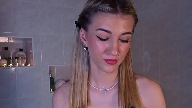 BeatrixGummer online show from 10-27-25, 08:24