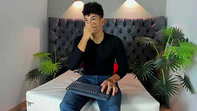 ALAN REDINGER online show from 11-15-25, 01:18