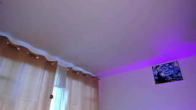 Shophie thoopson online show from 10-28-25, 12:19