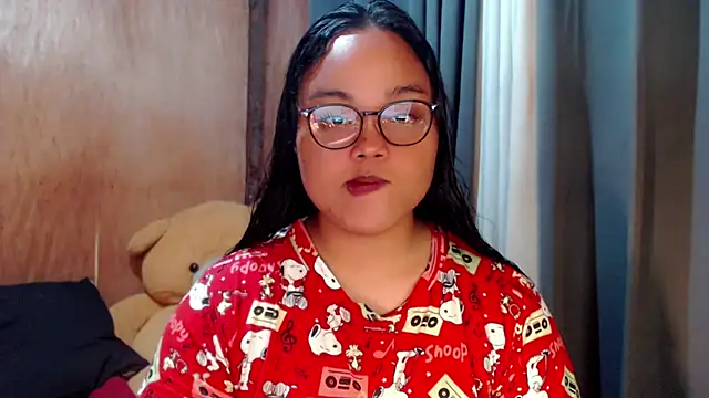  Lylia online show from 10-06-25, 09:45