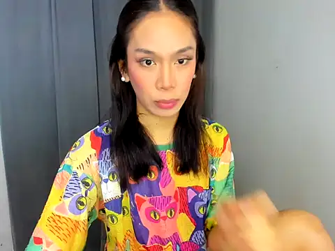 Snapshot of lucyshanex chatting on 11-12-25, 03:56 lucyshanex online show from 11-12-25, 03:56