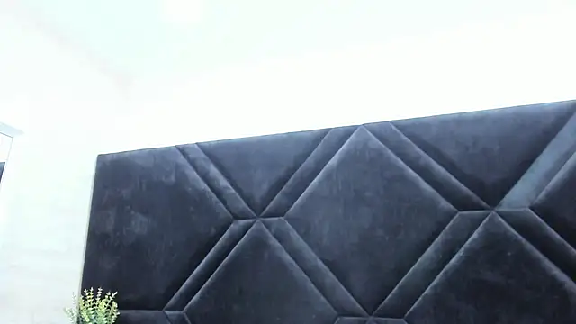 Snapshot of Dantzel_ chatting on 06-14-26, 02:24 Dantzel online show from 06-14-26, 02:24
