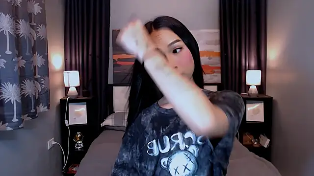 Goddess Isabel online show from 12-18-25, 11:05