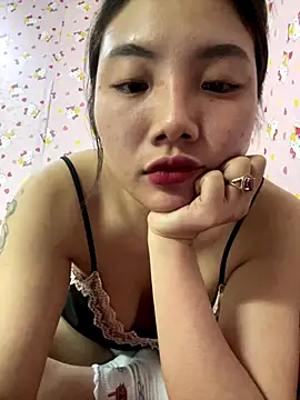 D2sweet online show from 11-13-25, 04:17