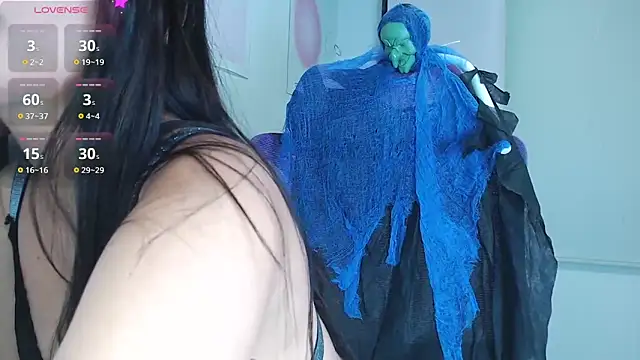 Snapshot of Cleogh_ chatting on 10-23-25, 01:38 Cleogh online show from 10-23-25, 01:38