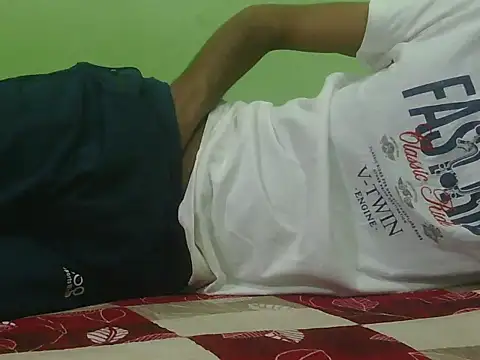 Snapshot of rockyy23boy chatting on 05-29-26, 02:15 rockyy23boy online show from 05-29-26, 02:15