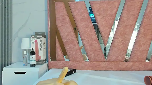 Wonderkloe  online show from 02-27-26, 01:38