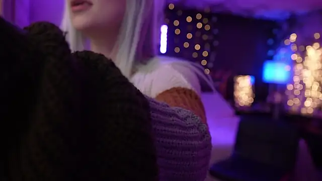 littlelune online show from 10-26-25, 11:20