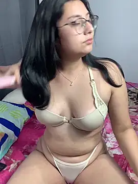 Velma star online show from 11-11-25, 10:59