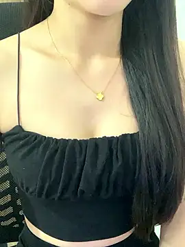 Snapshot of JennyQueen18 chatting on 01-16-26, 07:01 JennyQueen18 online show from 01-16-26, 07:01