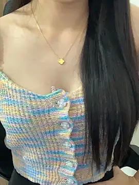 Snapshot of JennyQueen18 chatting on 04-11-26, 07:56 JennyQueen18 online show from 04-11-26, 07:56