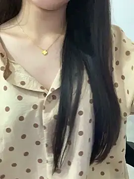 Snapshot of JennyQueen18 chatting on 04-13-26, 07:03 JennyQueen18 online show from 04-13-26, 07:03