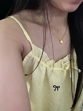 Snapshot of JennyQueen18 chatting on 04-14-26, 06:19 JennyQueen18 online show from 04-14-26, 06:19