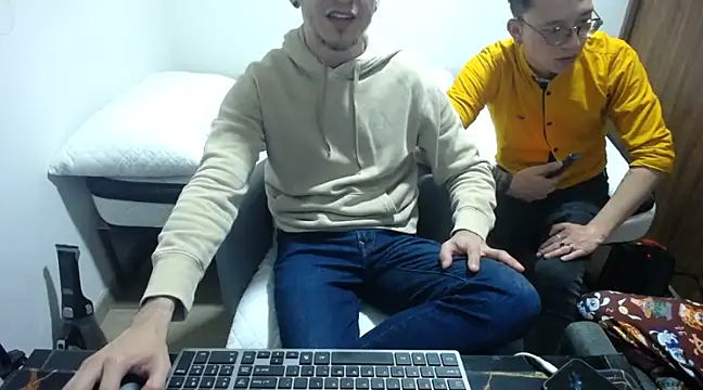 Snapshot of bossking017 chatting on 01-30-25, 04:06 bossking017 online show from 01-30-25, 04:06